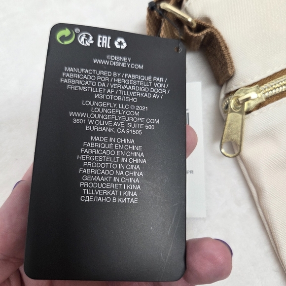 Loungefly Disney Bambi Thumper Flower Passport Crossbody Bag NWT Hot Topic - Picture 10 of 13